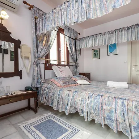 Chateau Zevgoli 2*