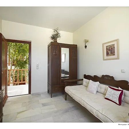 Chateau Zevgoli 2*