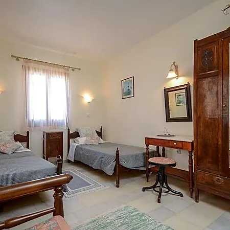 Chateau Zevgoli Naxos City