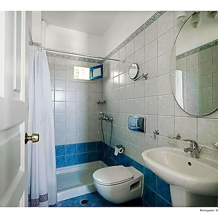 מלון Chateau Zevgoli 2*