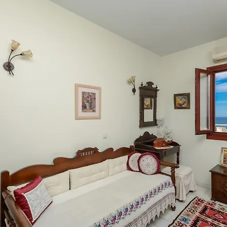 Chateau Zevgoli 호텔 2*